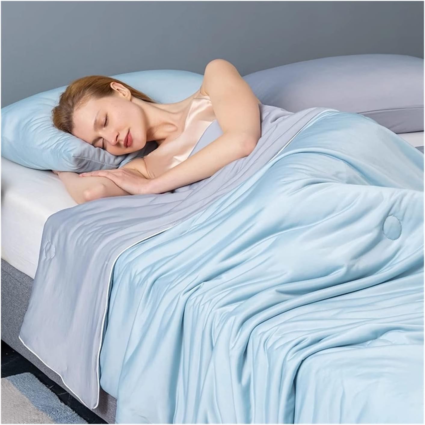 Everchill Comfort Blanket