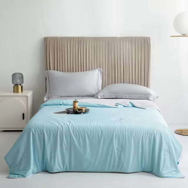 Everchill Comfort Blanket