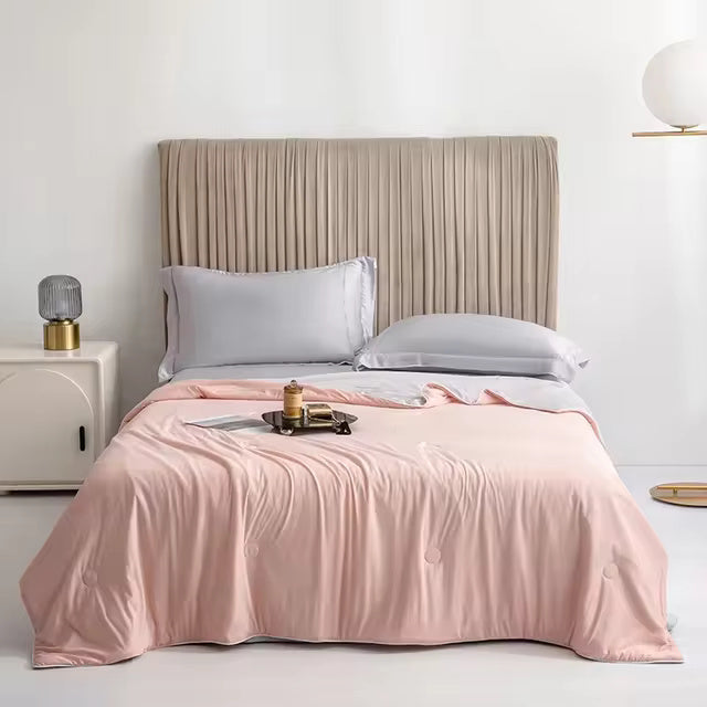 Everchill Comfort Blanket